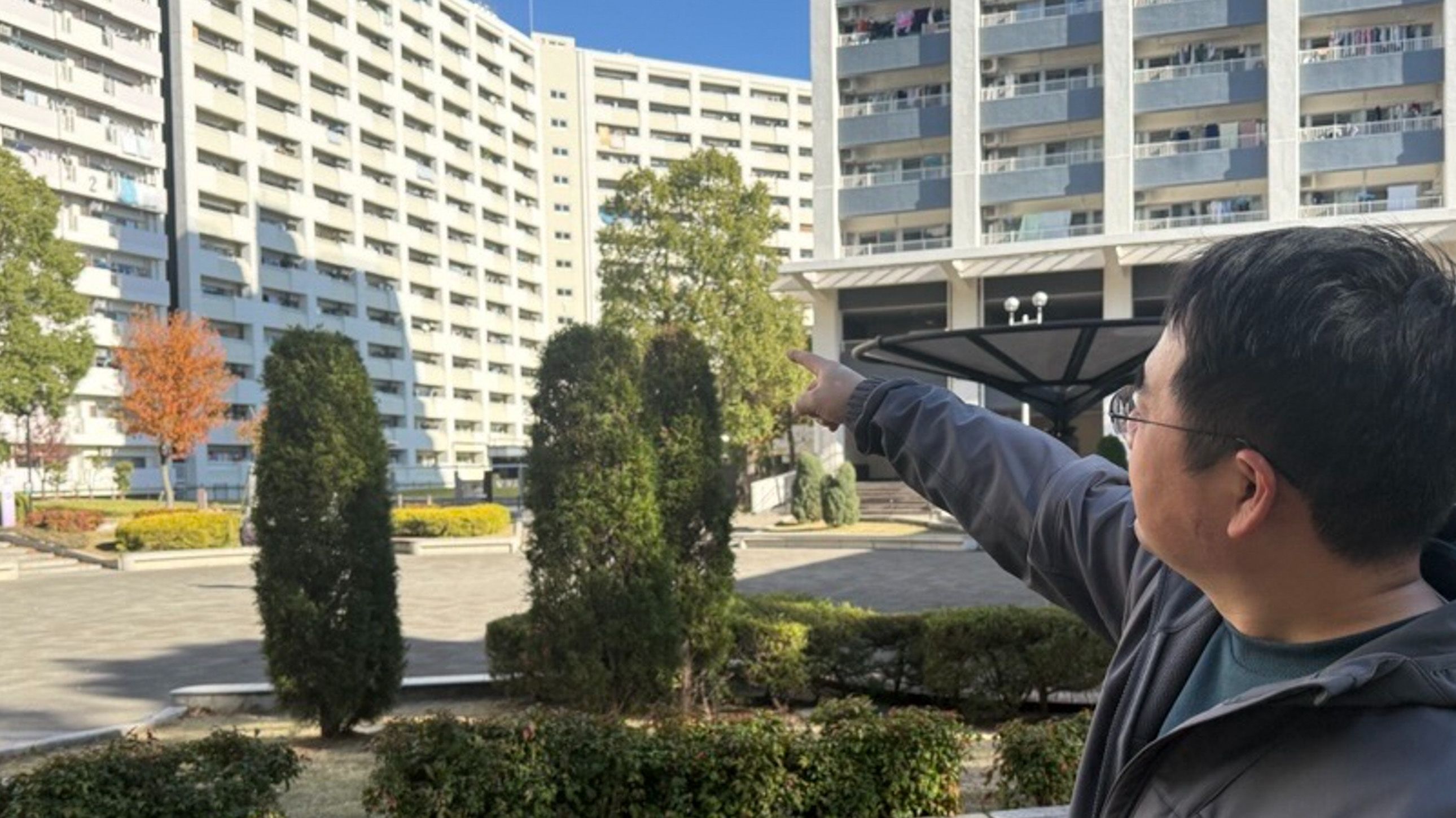 Liu Baocai, who now owns a house in another part of Kawaguchi, says he still likes to visit Kawaguchi Shibazono Danchi -- where he lived for five years -- on weekends with his children. 