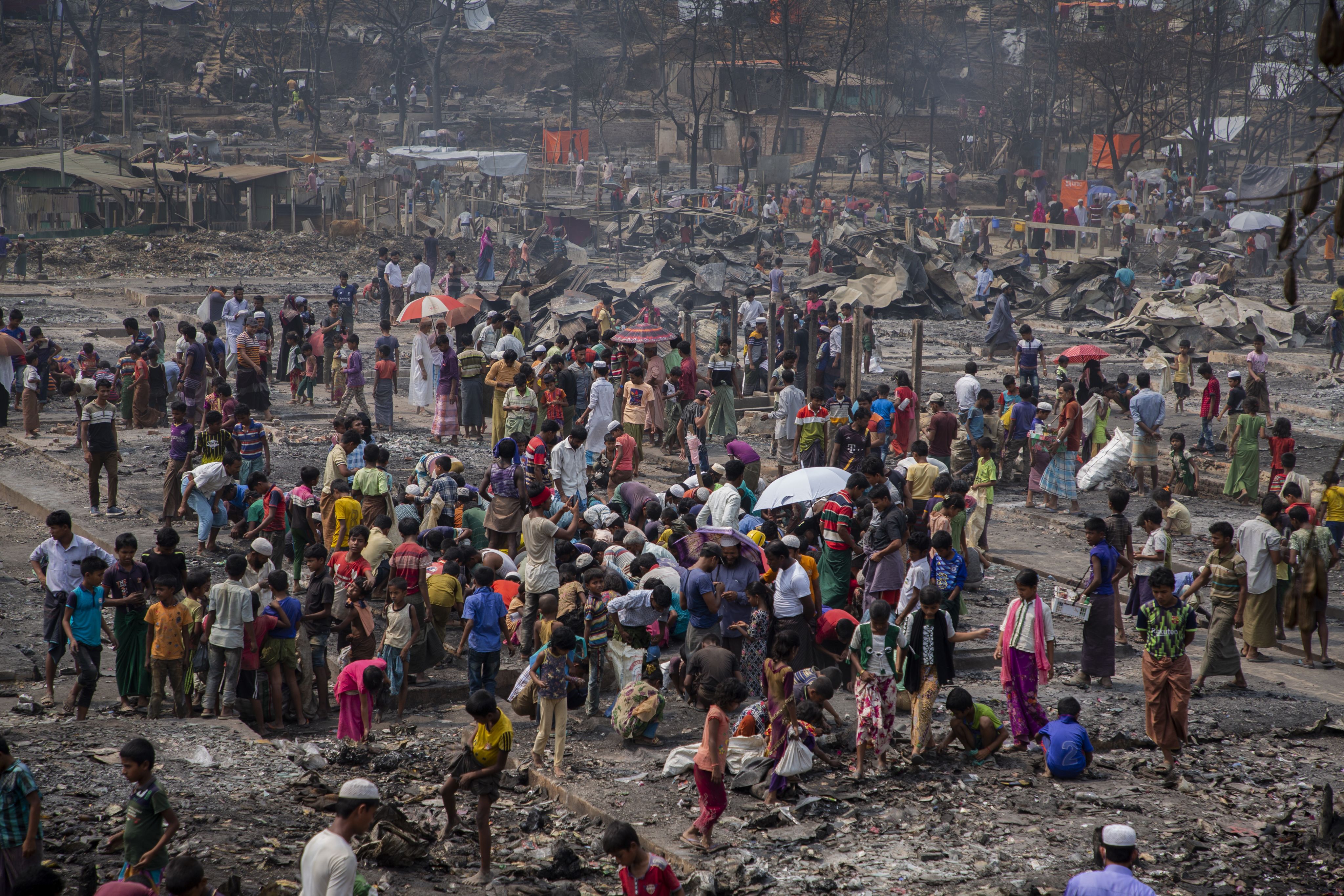 Myanmar's Rohingya refugees signal despair and hope in